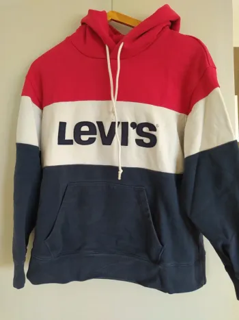 Pull Levi's