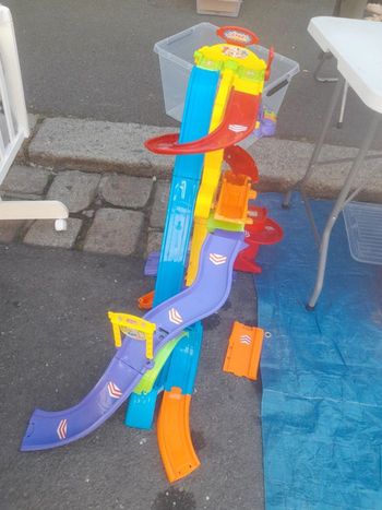 Maxi circuit tut tut bolide