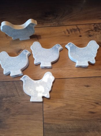 Poules céramiques décoratives