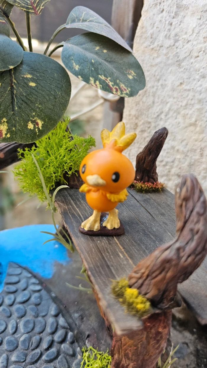 Super figurine Pokemon Nintendo Poussifeu