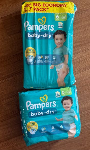 Couches Pampers taille 6