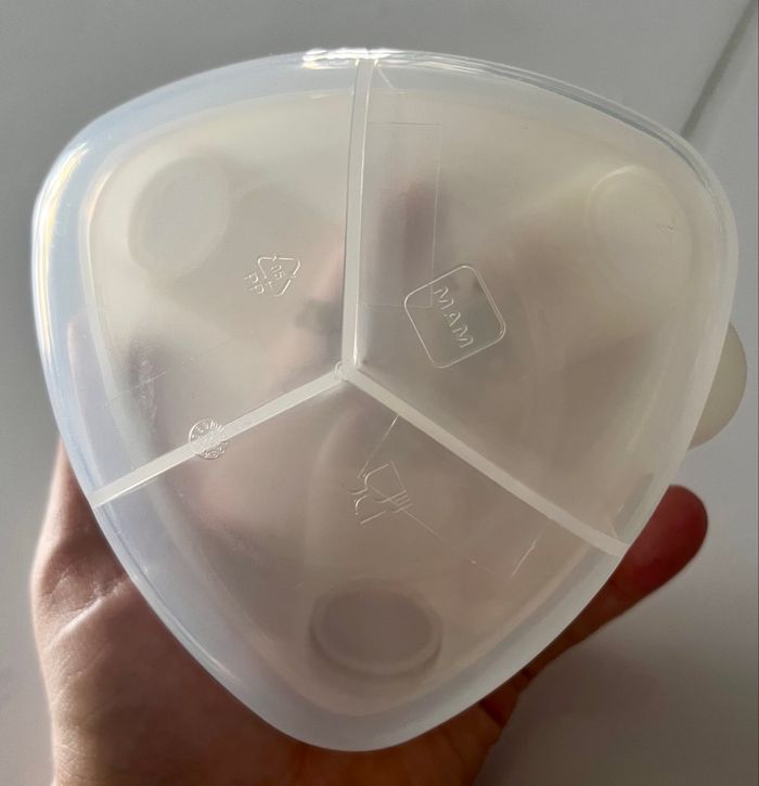 Boîte compartimenté pour lait en poudre MAM