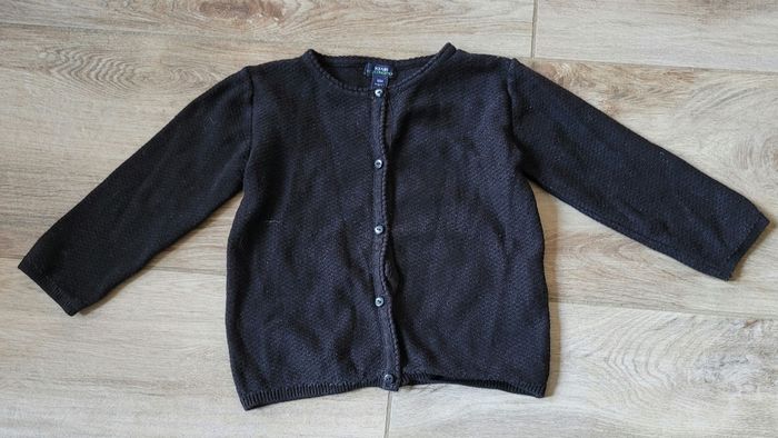 Lot de 4 gilets taille 18 mois - photo numéro 2