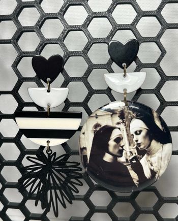 Boucles d’oreilles - Sœurs rebelles