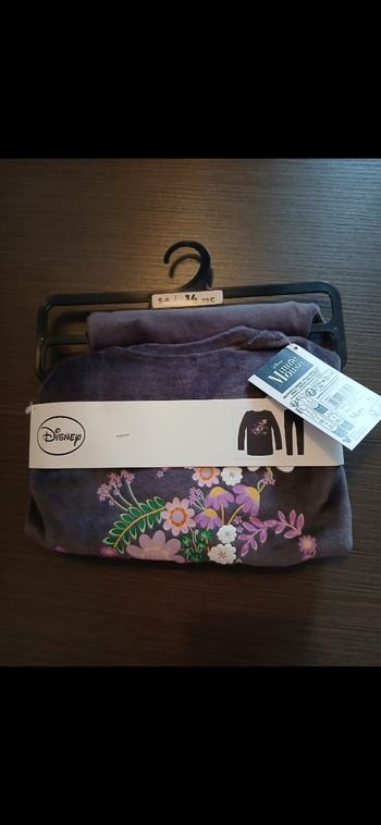 Ensemble pyjamas fille en velours minnie disney 5/6 ans