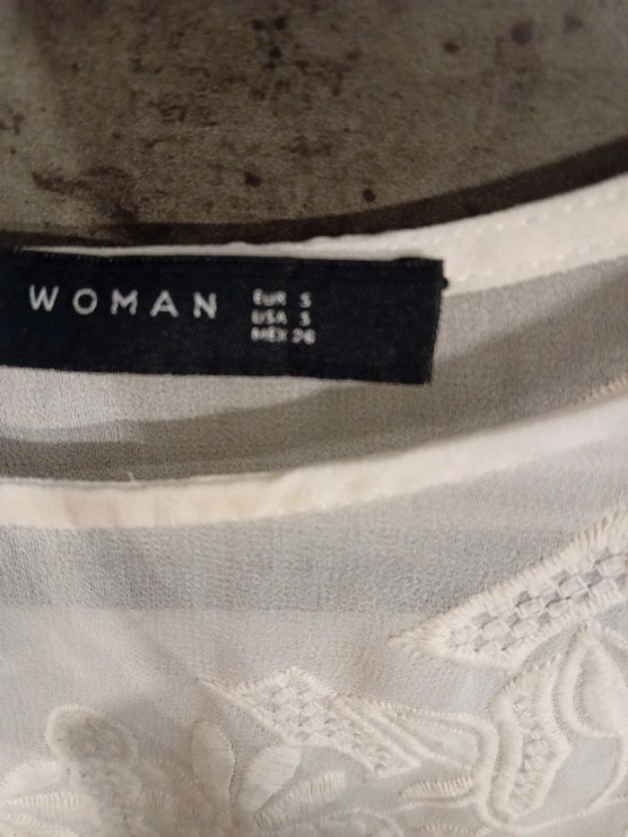Haut Blanc Brodé Zara - photo numéro 3