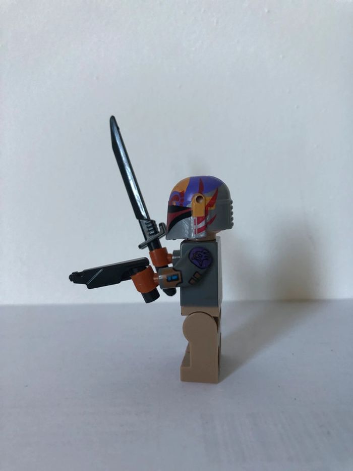 Figurine type lego guerrier Mandalorian Sabine Wren. star Wars - photo numéro 2