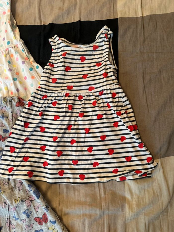 Lot de 5 robes 18 mois - photo numéro 4