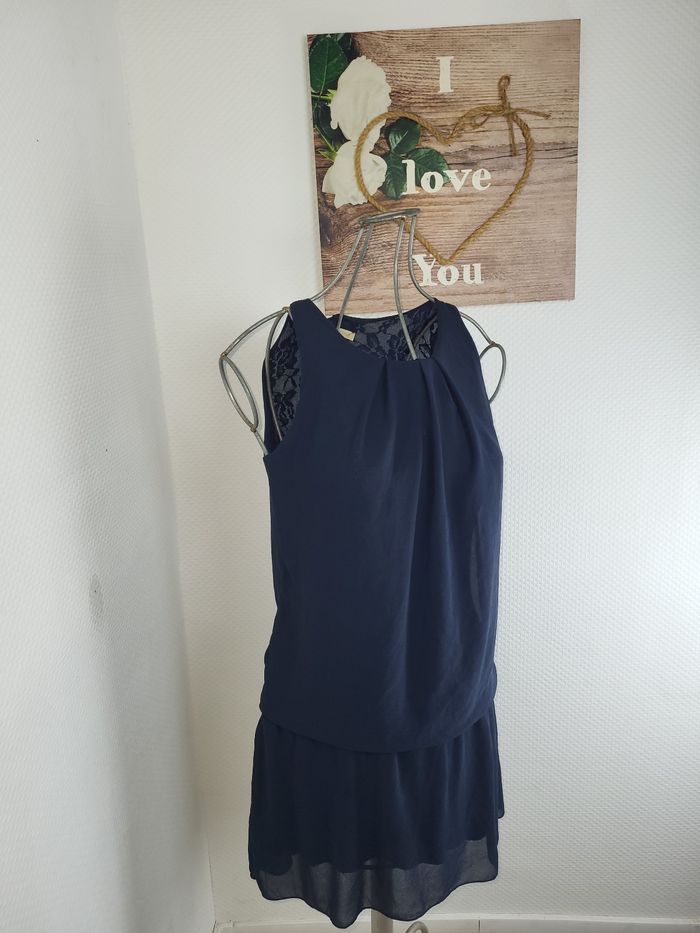 Robe fluide bleu marine avec dentelle au dos-new collection-taille 38 - photo numéro 1