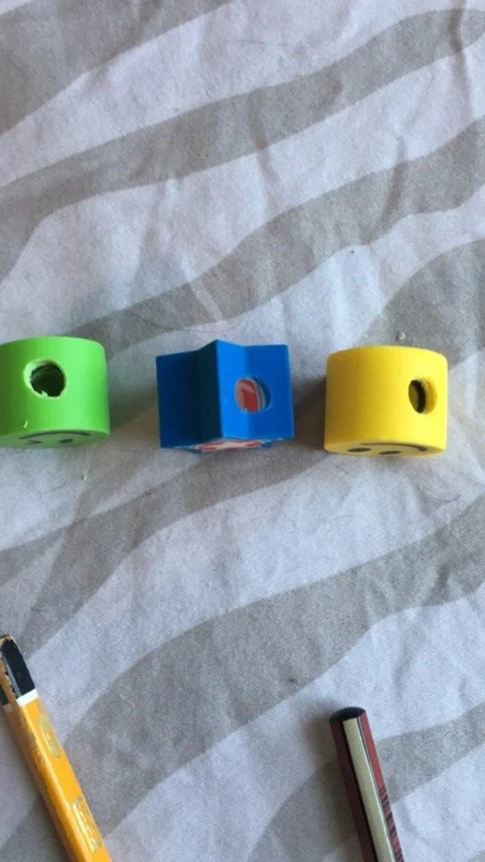 Lot de 3 gommes à mettre au bout du crayon Neuves - photo numéro 5