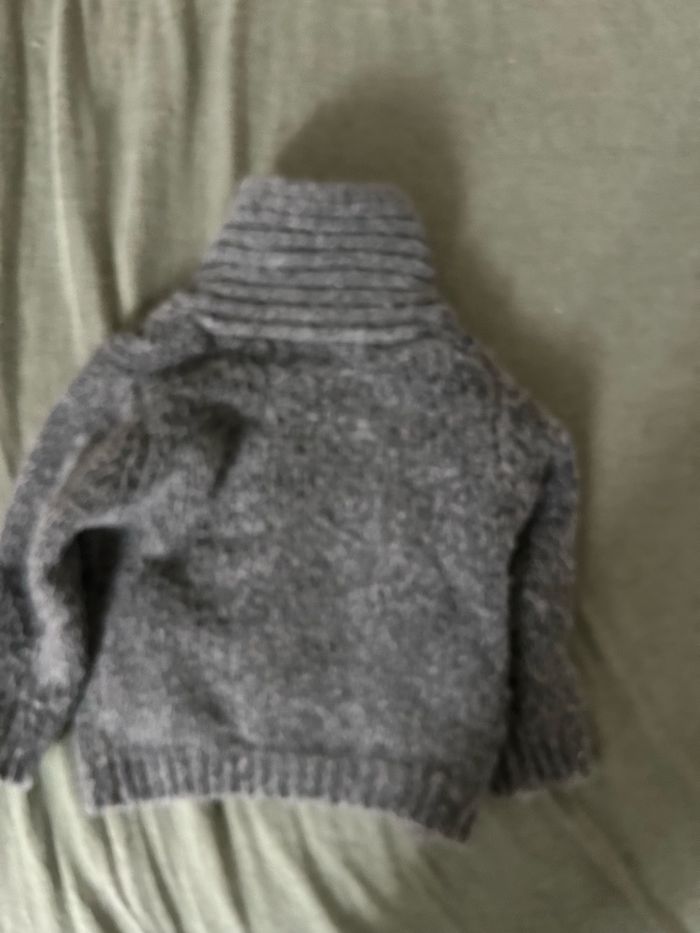 Gillet gris 12 mois - photo numéro 3