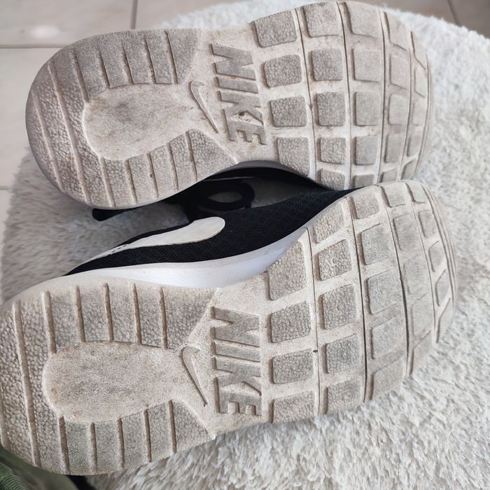 Basket Nike fille noire 34 - photo numéro 7