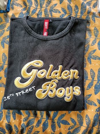 Tshirt noir golden boys