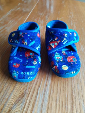 Chaussons chauds Robot taille 24