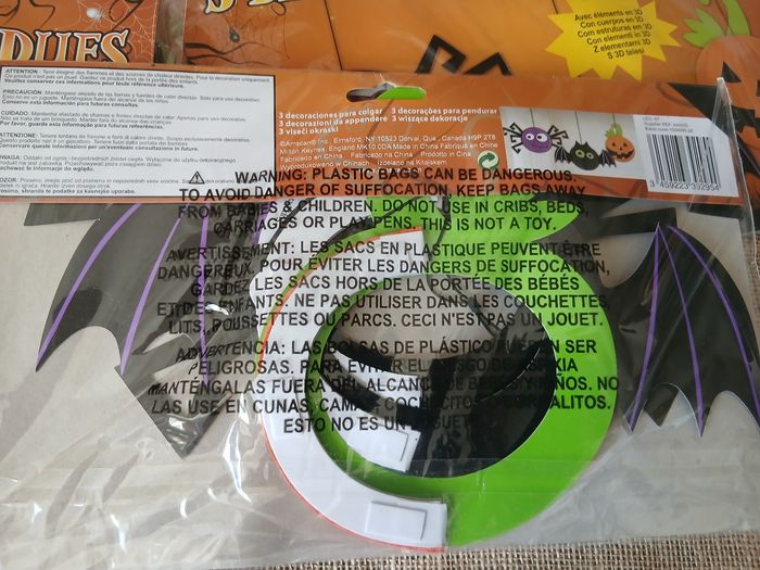 Lot de 23 paquets de 3 décorations 3D halloween - photo numéro 3