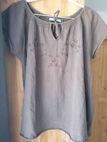 Tee shirt