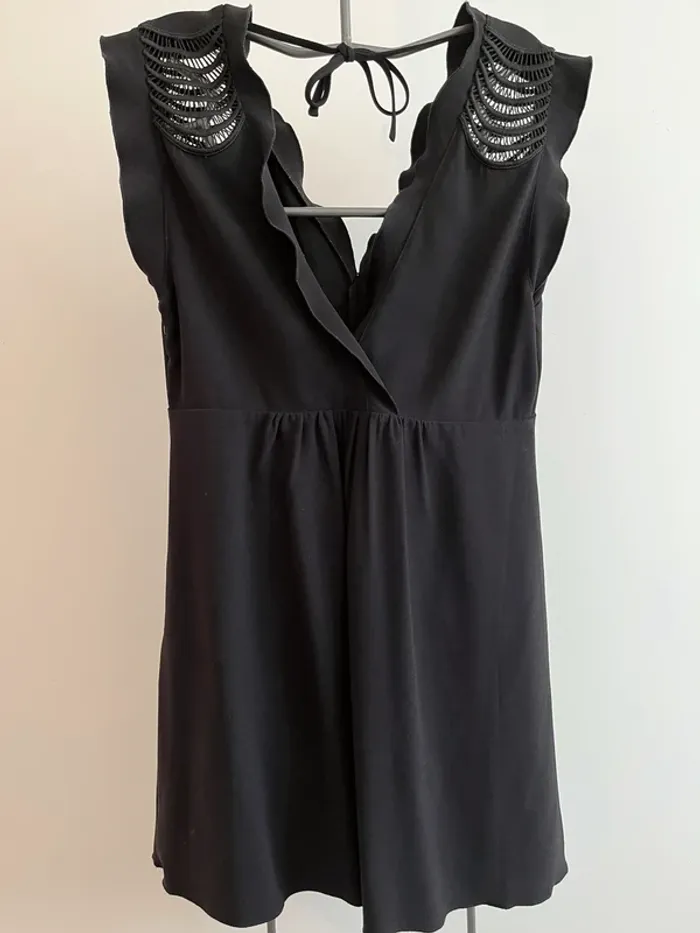 Robe noire - photo numéro 4