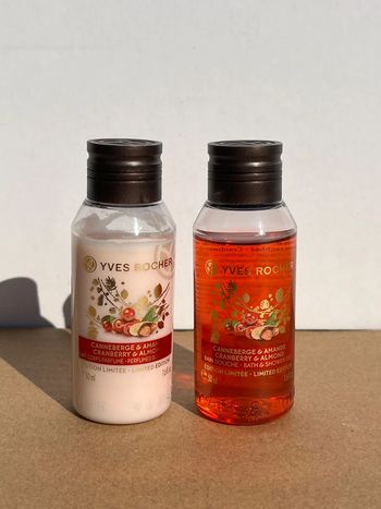 Lot de 2 soins du corps - canneberge et amande
