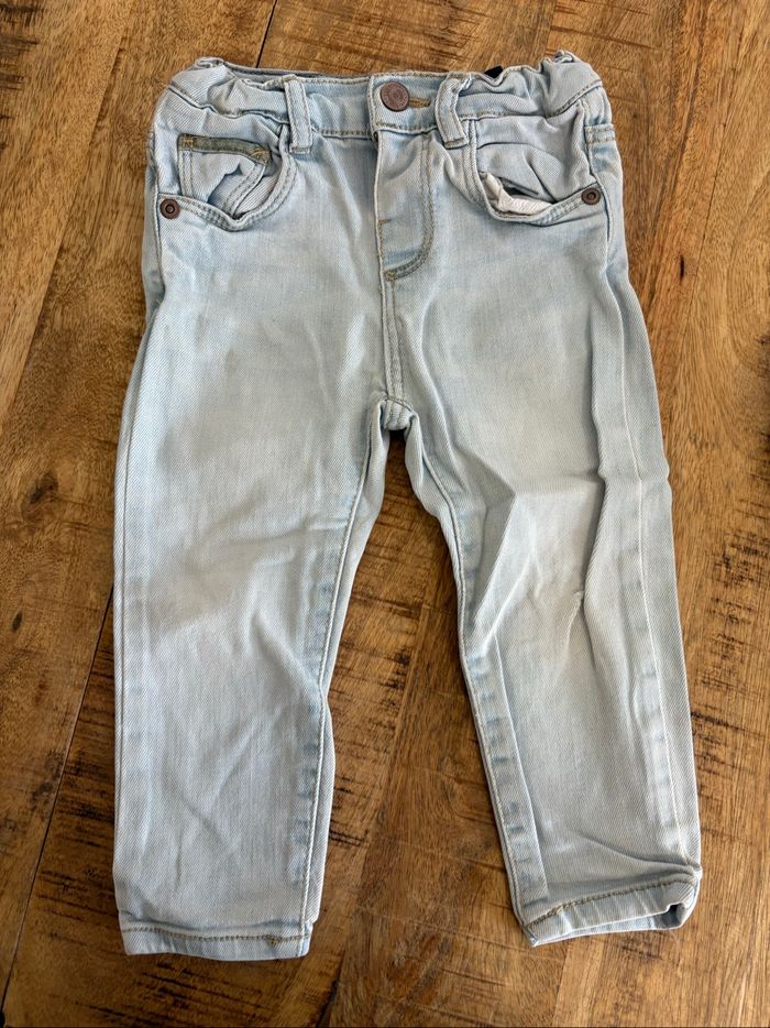 Lot de 4 pantalons 18 mois - photo numéro 2