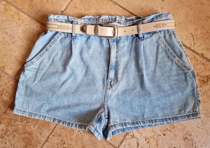 Short en jean clair