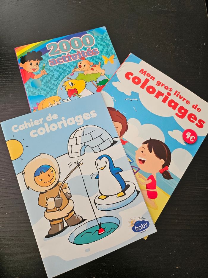 Lot Très bon état Coloriages et activités