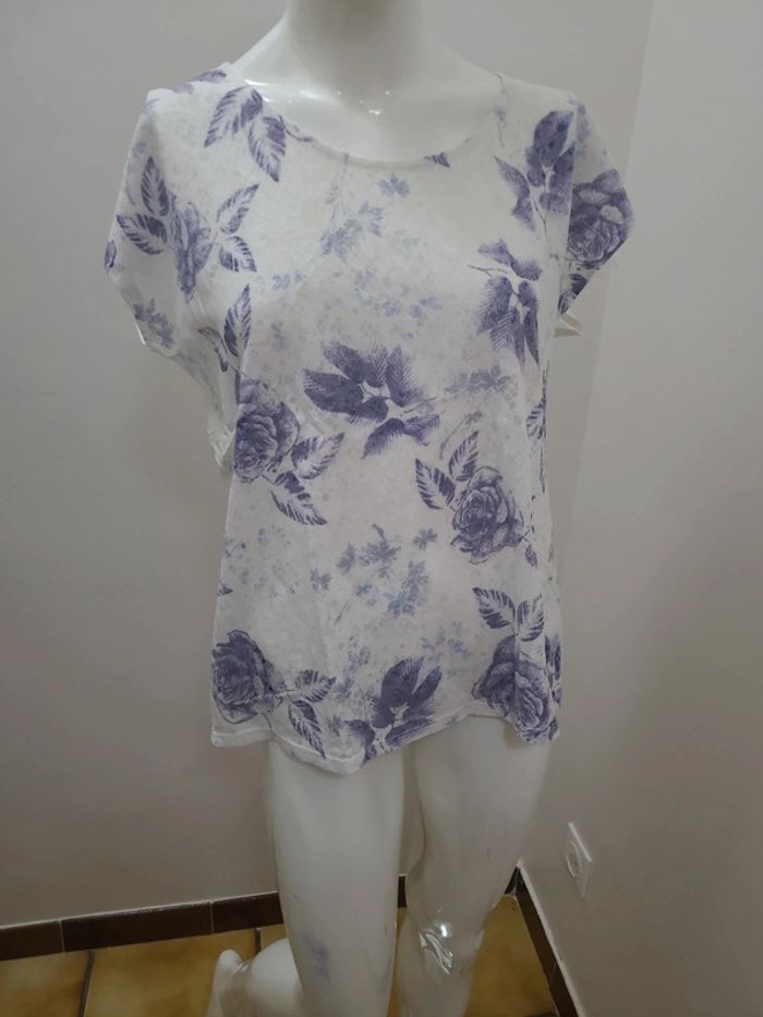 T shirt taille 4 - photo numéro 2