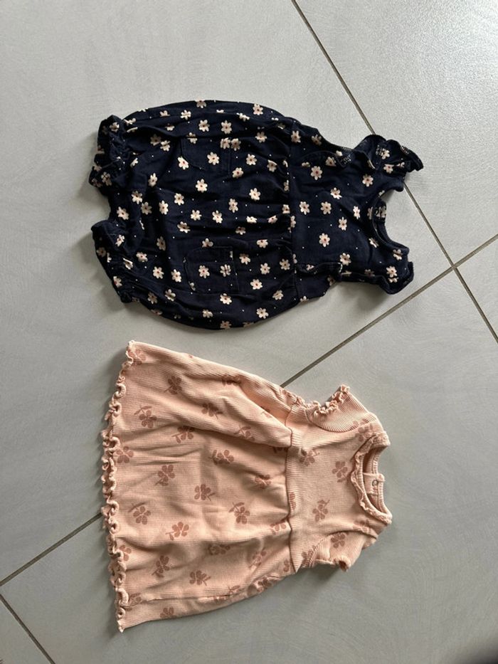 Robe et combinaison en 3 mois