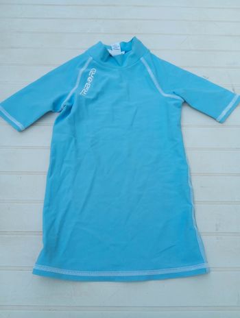 Tee shirt de piscine taille 8 ans, marque tribord