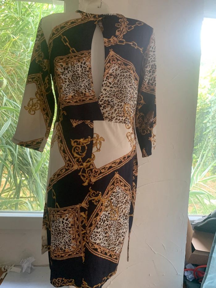 Robe droite à motif fluide manches 3/4 taille 38 - photo numéro 5