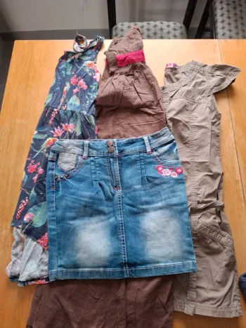 Lot robe jupe 10ans fille