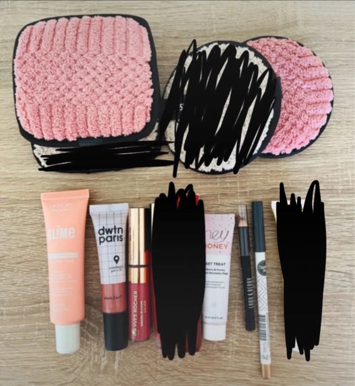 Lot maquillage soins du visage rouge à lèvres cotons réutilisables