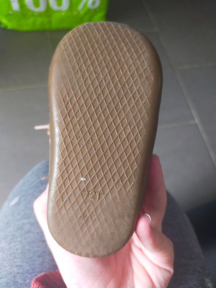 Baskets cuirs taille 21 - photo numéro 3