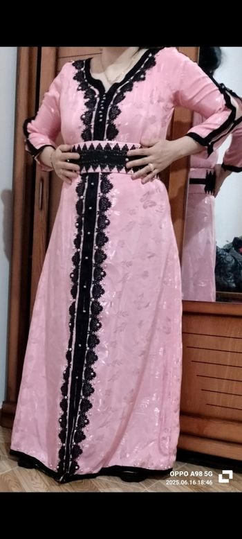 Caftan rose