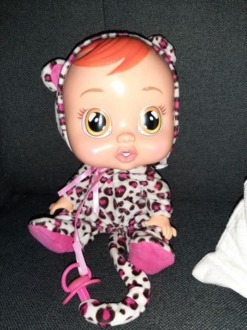 CRY BABIES Léa le léopard