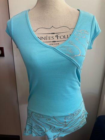 T-shirt bleu argenté