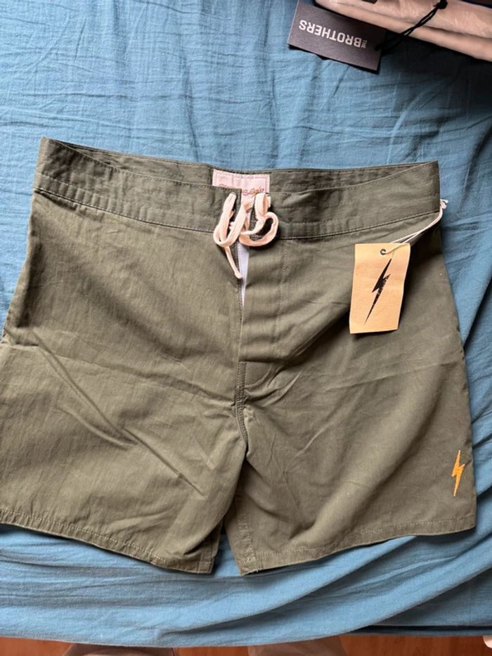 Short de bain Lightning Bolt kaki – Taille 30