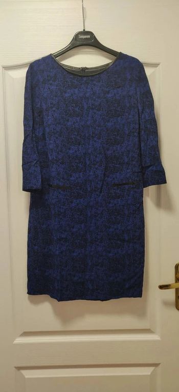 Robe bleu roi et noir manches 3/4 Caroll 42