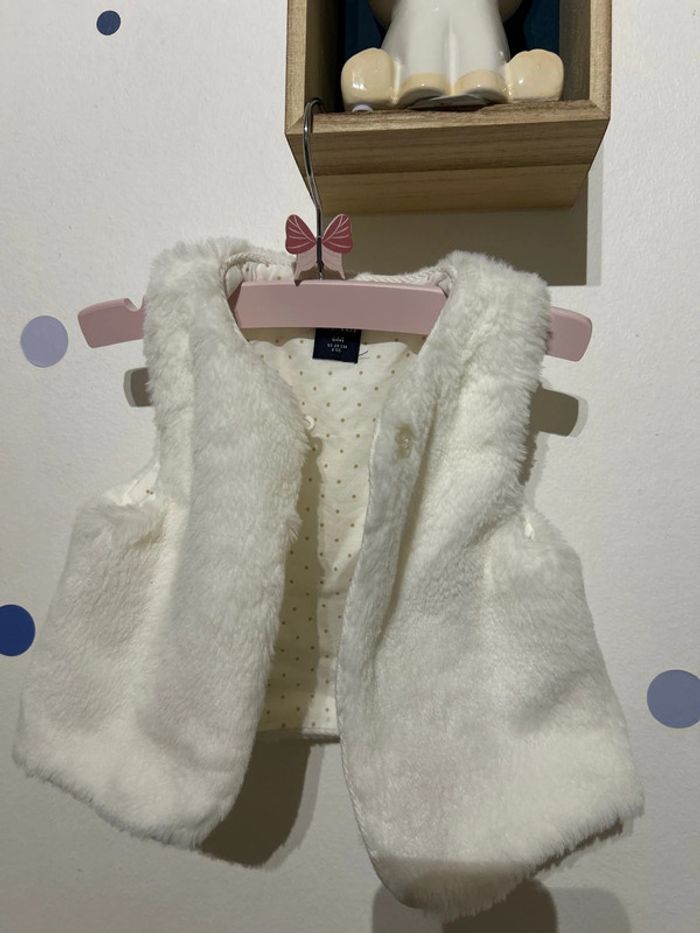 Veste sans manche fourrure neuve sans étiquette - photo numéro 2
