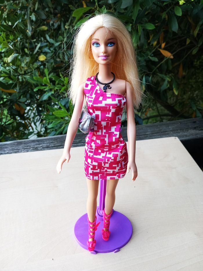 Barbie style rétro non articulée - photo numéro 2