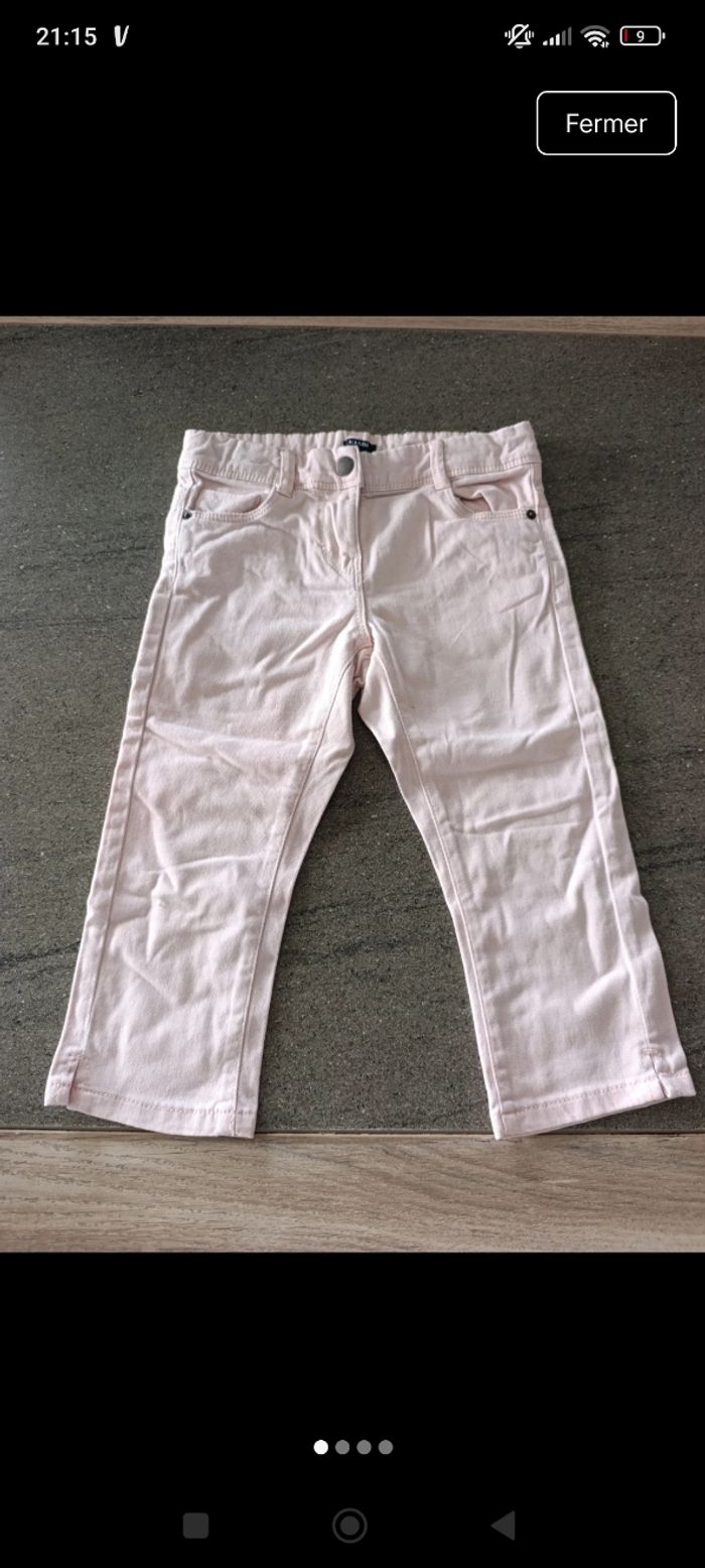 Vends jean fille en bon état - photo numéro 1