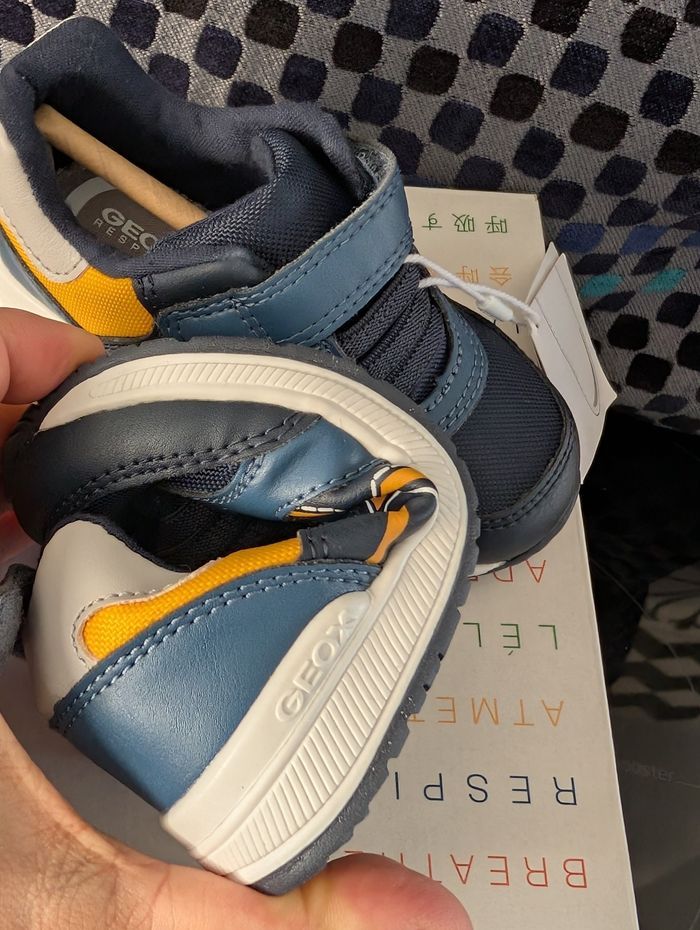 Baskets garçon. Taille 22. Neuf. Geox - photo numéro 8