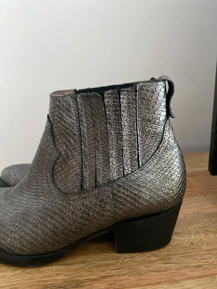 Bottines effet serpent argenté - photo numéro 4