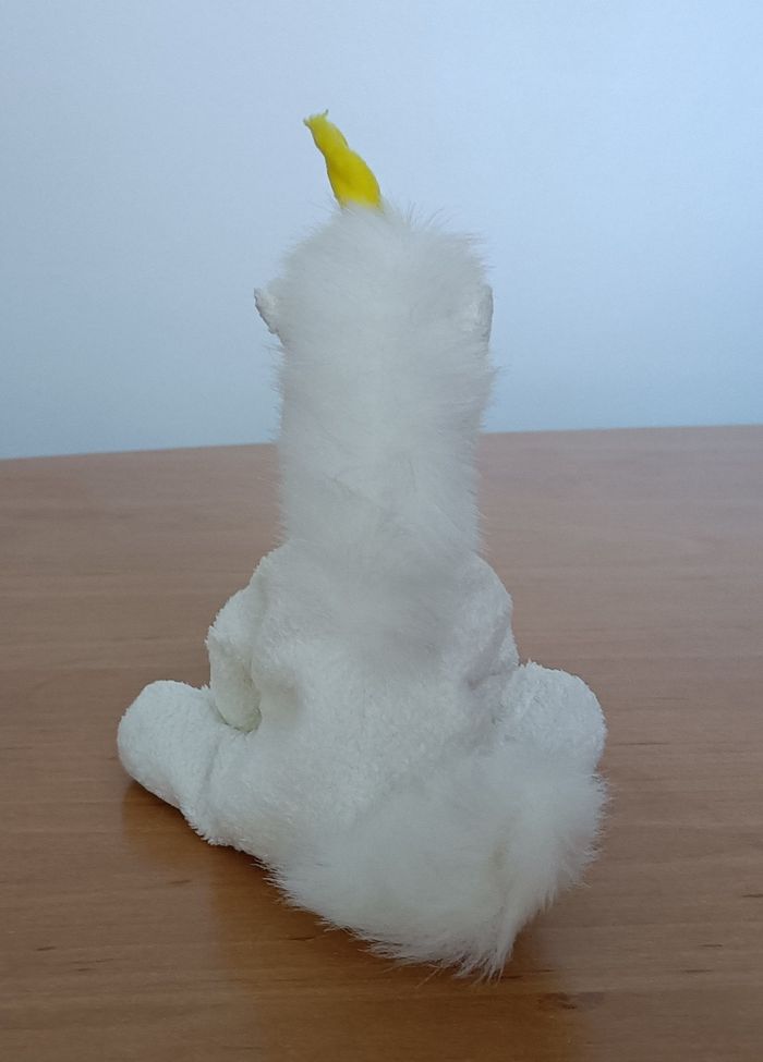 Peluche Doudou licorne blanche et corne jaune. 17,5 cm - photo numéro 3