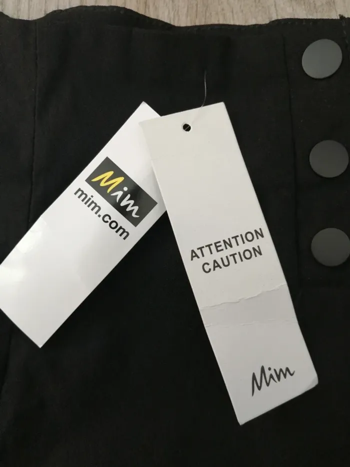 Short noir habillé taille haute avec boutons pressions / mim / (38) - photo numéro 6