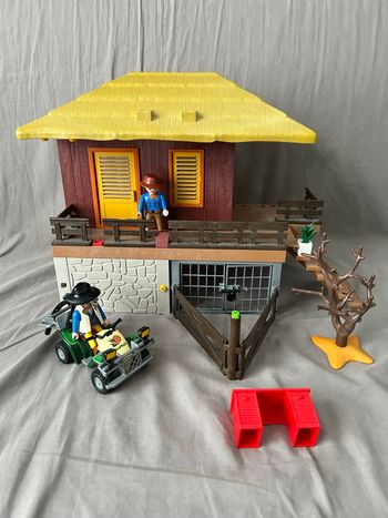 Playmobil cabane safari 4826