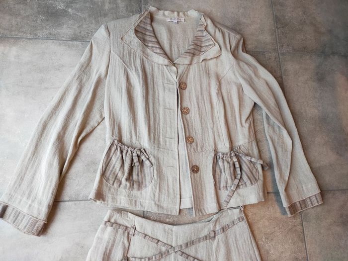 Ensemble veste jupe - photo numéro 3