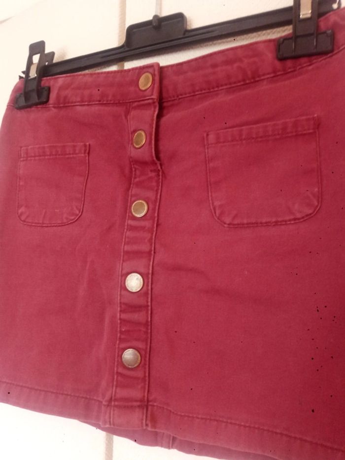Jupe boutons bordeaux - photo numéro 4