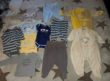 Lot vêtements 3 mois diverses marques
Bon état voir très bon