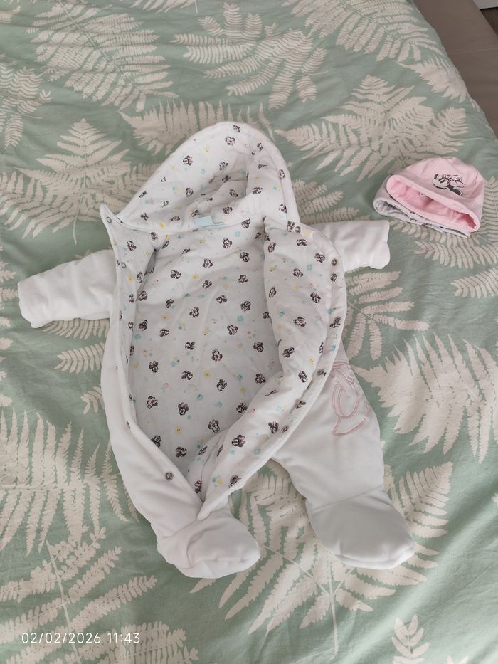 Combipilote Minnie + 2 bonnets 1-3mois - photo numéro 2