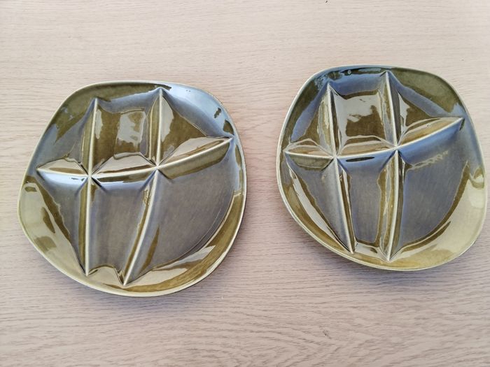 Assiette kaki Salins France